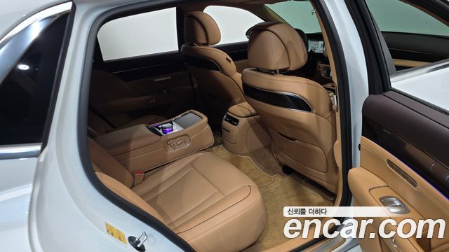 Genesis G90 2023 — photo 17