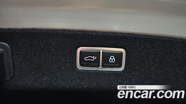 Genesis G90 2023 — photo 23