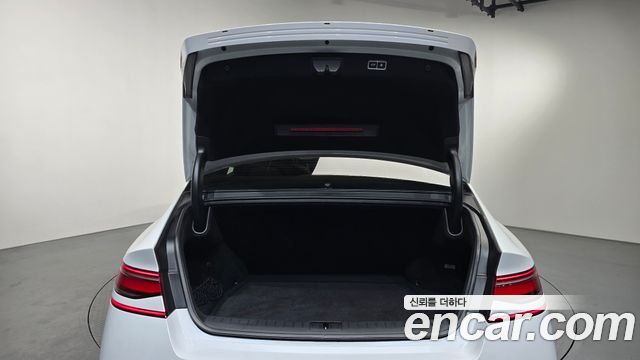 Genesis G90 2023 — photo 24