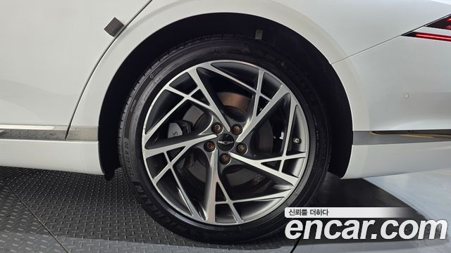 Genesis G90 2023 — photo 7