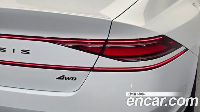 Genesis G90 2023 — photo 9