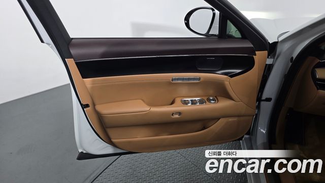 Genesis G90 2023 — photo 14