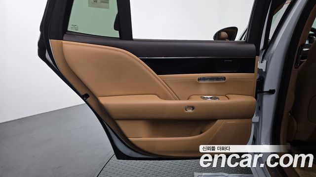 Genesis G90 2023 — photo 15