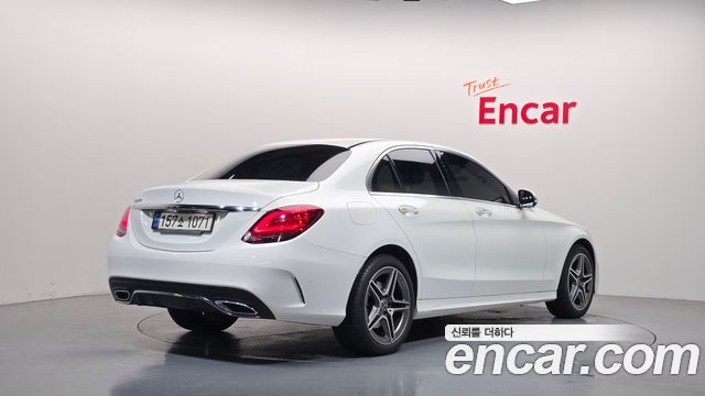 Mercedes-Benz C-Class 2021 — photo 2