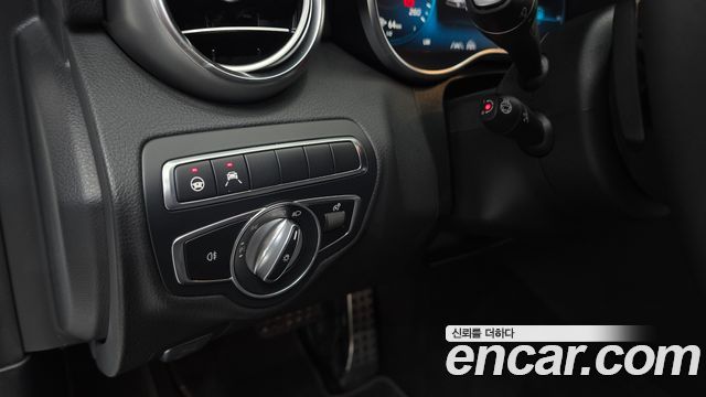 Mercedes-Benz C-Class 2021 — photo 20