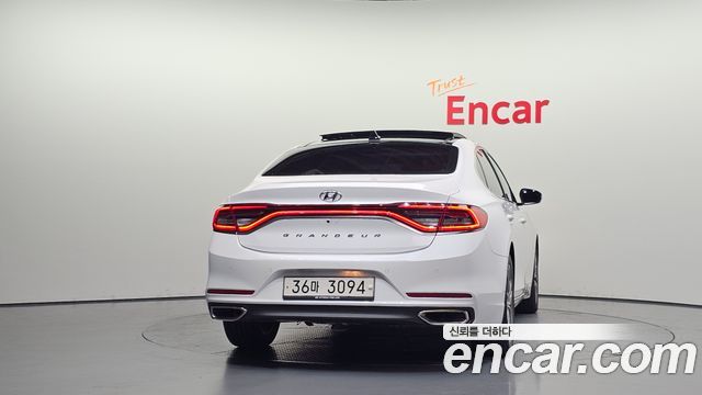 Hyundai Grandeur 2017 — photo 4