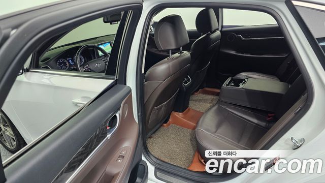 Hyundai Grandeur 2017 — photo 11