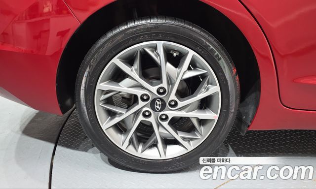Hyundai AVANTE 2020 — photo 5
