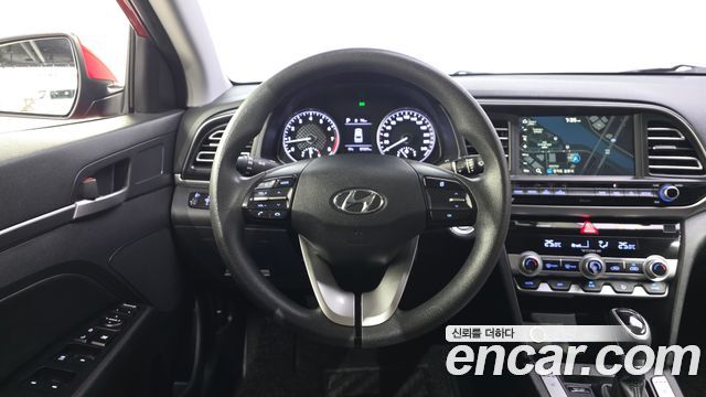 Hyundai AVANTE 2020 — photo 18