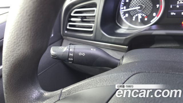 Hyundai AVANTE 2020 — photo 22