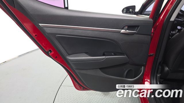 Hyundai AVANTE 2020 — photo 15