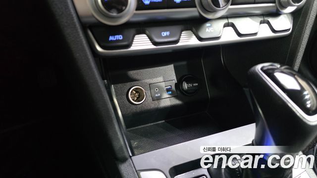 Hyundai AVANTE 2020 — photo 27