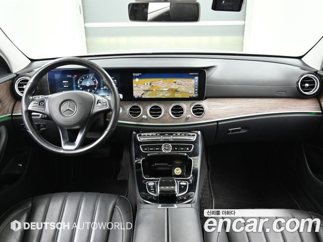 Mercedes-Benz E-Class 2017 — photo 7