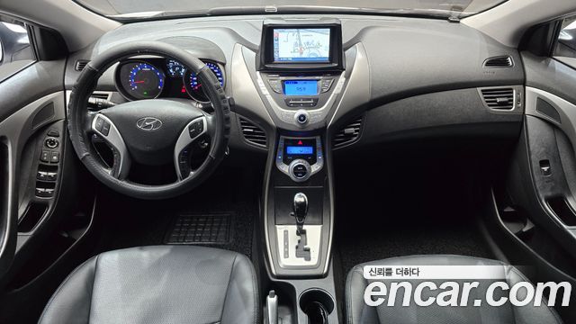 Hyundai AVANTE 2012 — photo 7