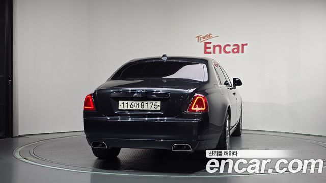 Rolls-Royce Ghost 2018 — photo 4