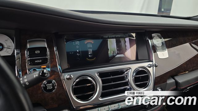 Rolls-Royce Ghost 2018 — photo 15