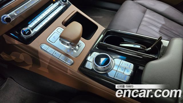 Genesis G90 2019 — photo 9