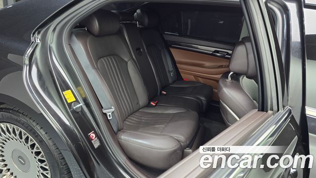 Genesis G90 2019 — photo 11