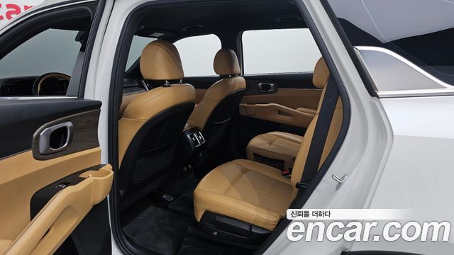 Kia Sorento 2021 — photo 16