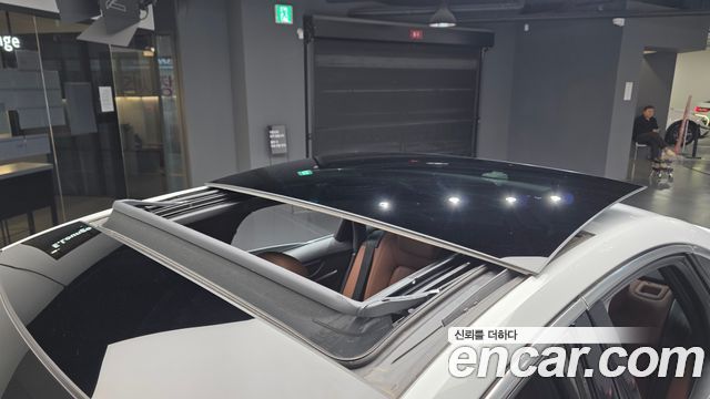Audi A6 2023 — photo 25