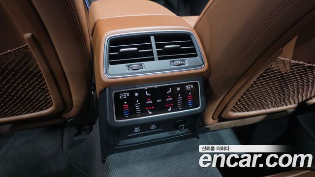 Audi A6 2023 — photo 35