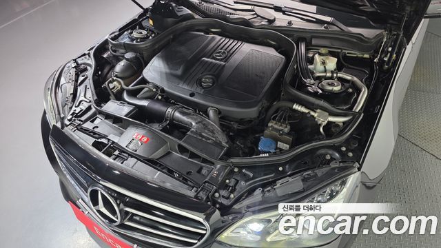 Mercedes-Benz E-Class 2016 — photo 6