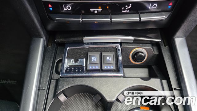 Mercedes-Benz E-Class 2016 — photo 17
