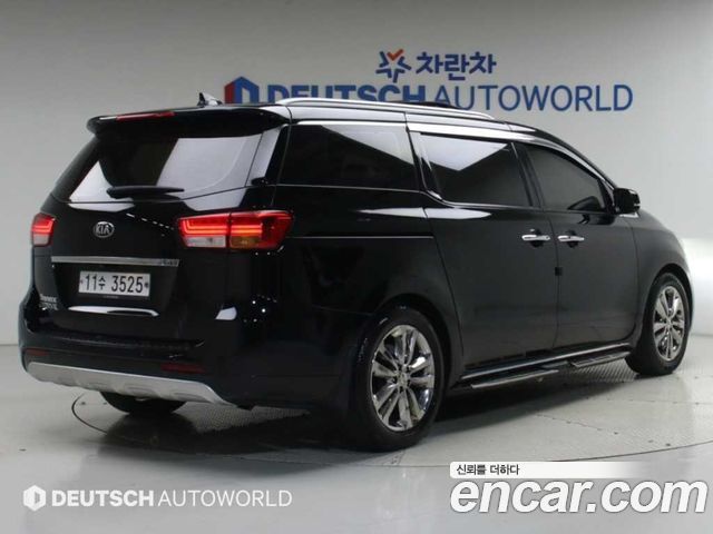 Kia Canival 2016 — photo 2