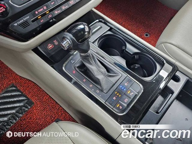 Kia Canival 2016 — photo 9