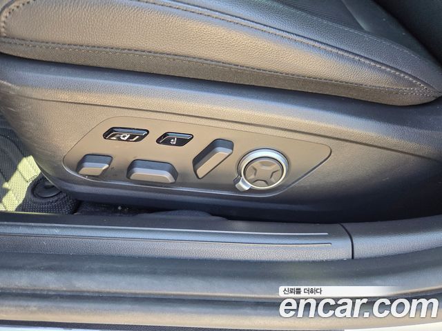 Hyundai Grandeur 2023 — photo 11
