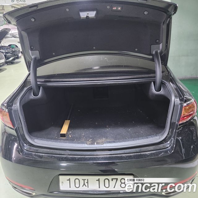 Kia K7 2017 — photo 15