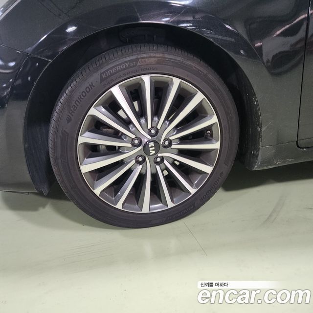 Kia K7 2017 — photo 16