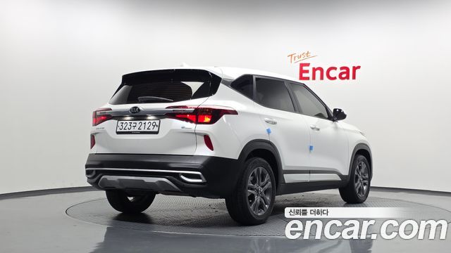 Kia Seltos 2020 — photo 2