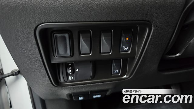 Renault Korea QM6 2025 — photo 25