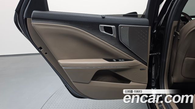 Kia K8 2022 — photo 15