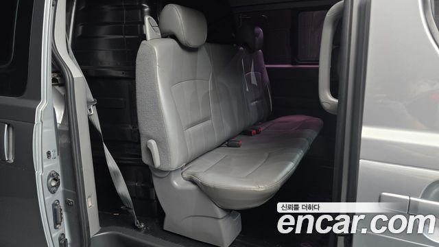 Hyundai Starex 2017 — photo 17