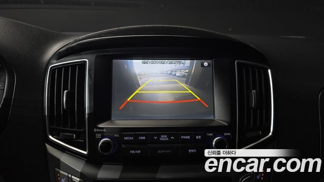 Hyundai Starex 2017 — photo 21