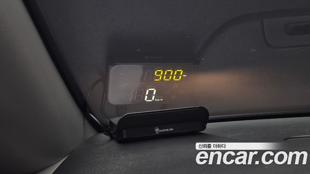 Hyundai Starex 2017 — photo 25