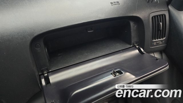 Hyundai Starex 2017 — photo 29