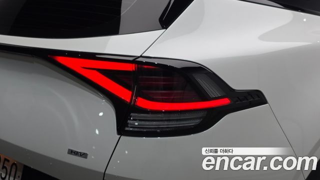 Kia Sportage 2023 — photo 9