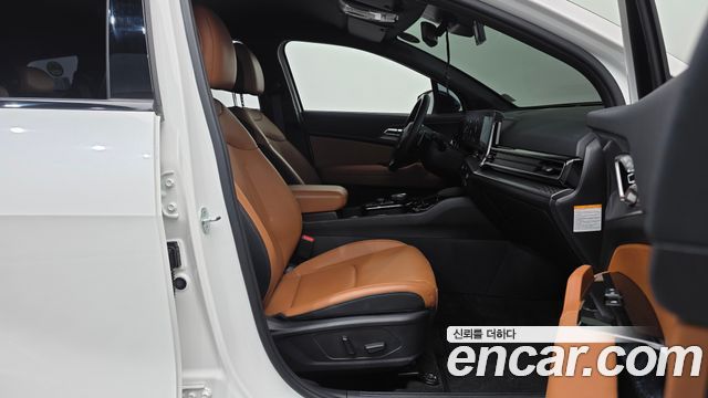Kia Sportage 2023 — photo 16
