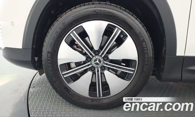 Mercedes-Benz EQB 2023 — photo 5