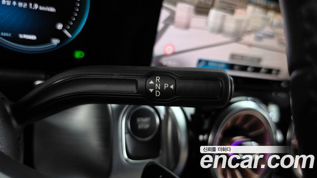 Mercedes-Benz EQB 2023 — photo 12