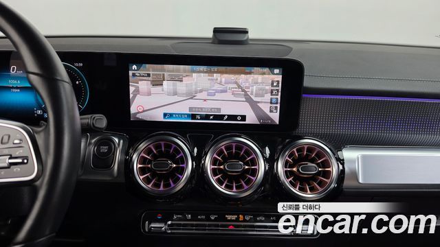 Mercedes-Benz EQB 2023 — photo 18