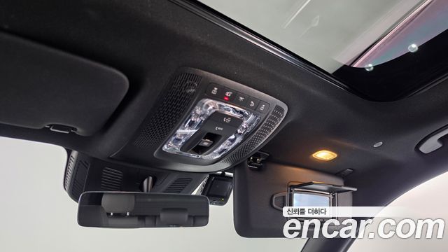 Mercedes-Benz EQB 2023 — photo 24
