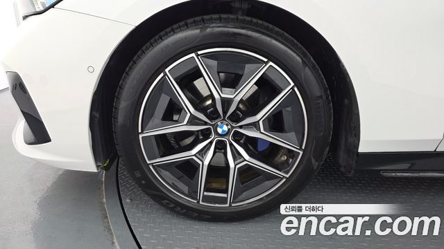BMW 5-Series 2026 — photo 5