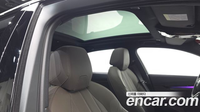 BMW 5-Series 2026 — photo 17