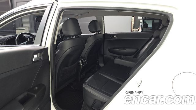 Kia Sportage 2018 — photo 11