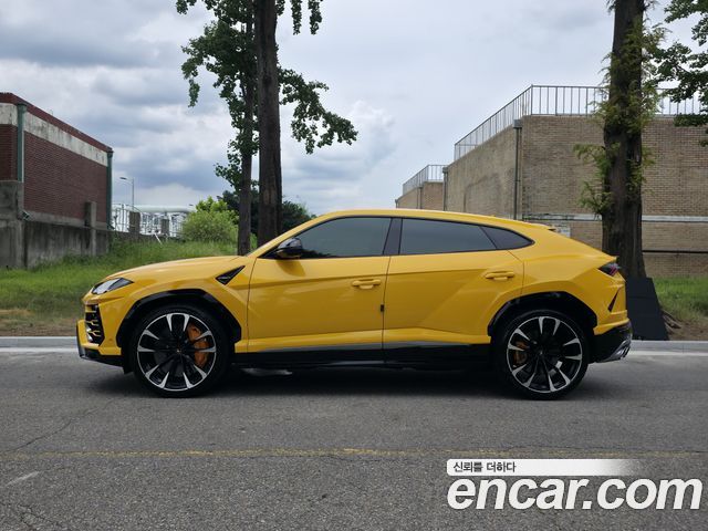 Lamborghini Urus 2020 — photo 4