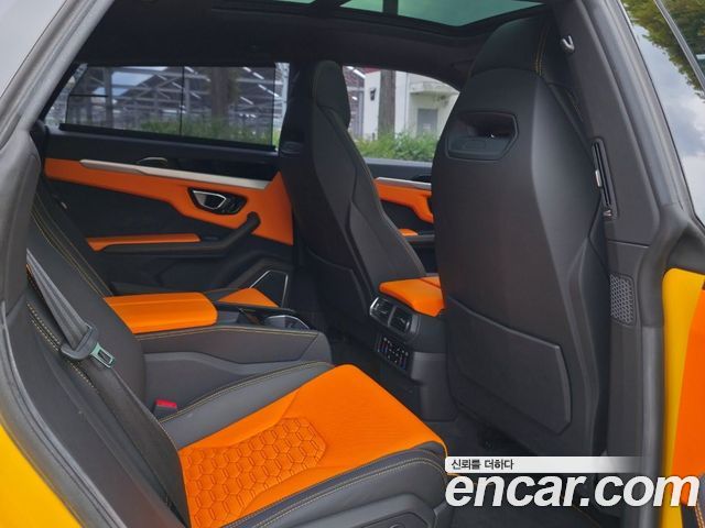 Lamborghini Urus 2020 — photo 11